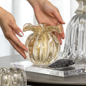 Cristais-Tavares-Muranos_Vaso-Trouxinha-Love-Transparnte-c-Ouro_CONCEITO